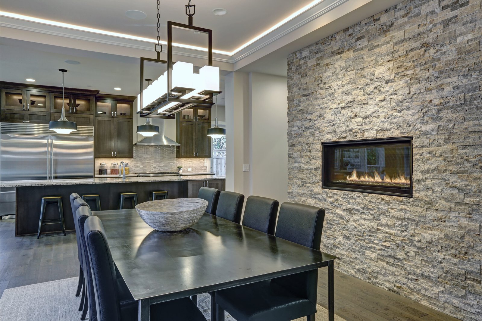 How to Choose the Best Bar Stool Replacement Seats for Your Home or Business