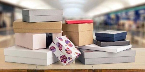 USE KRAFT DISPLAY BOXES